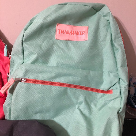 Trailmaker 16” School Book Bag New 3 For 1 Price - Picture 2 of 5